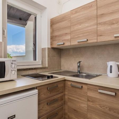 Rona Apartment Zdravko Barbariga Ngoại thất bức ảnh