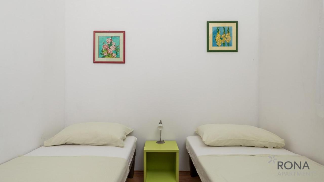 Rona Apartment Zdravko Barbariga Ngoại thất bức ảnh