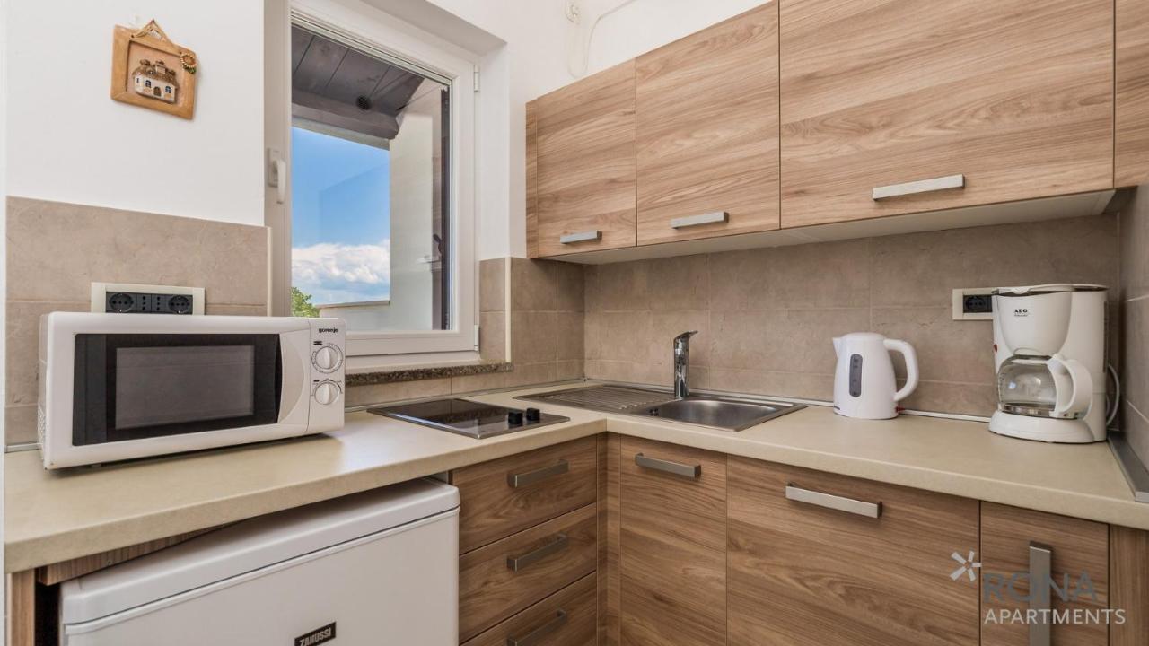 Rona Apartment Zdravko Barbariga Ngoại thất bức ảnh