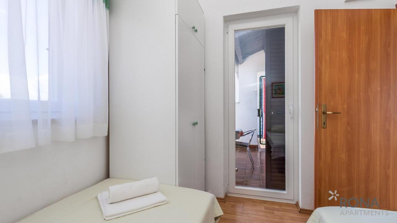 Rona Apartment Zdravko Barbariga Ngoại thất bức ảnh